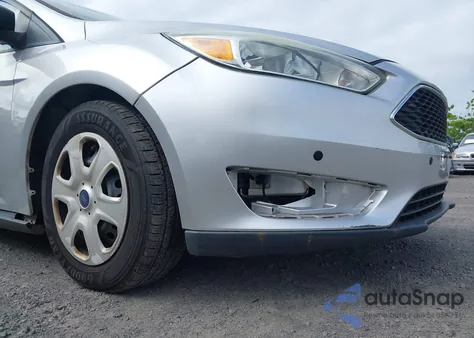 2016 Ford Focus S from USA, damaged, VIN 1FADP3E27GL298683